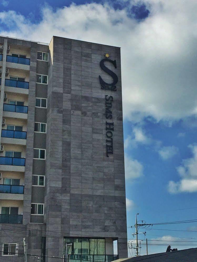 Sims Hotel Jeju Extérieur photo